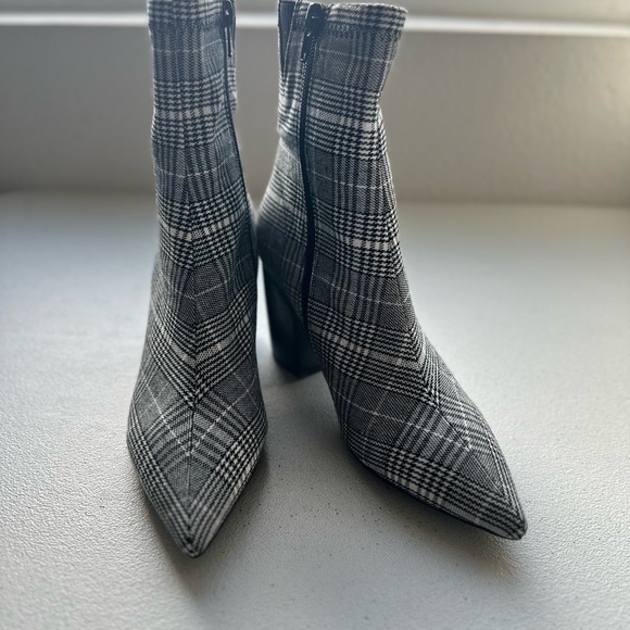 Jeffrey Campbell  ankle plaid boots - Picture 4 of 9